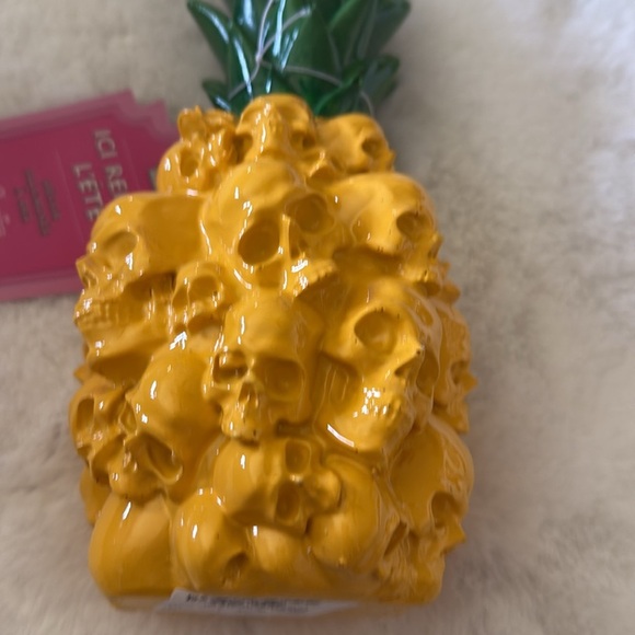 Here Lies Summer Pineapple Skulls SUMMERWEEN Decor 4" x 10" Halloween NEW w/ Tag - Picture 2 of 5